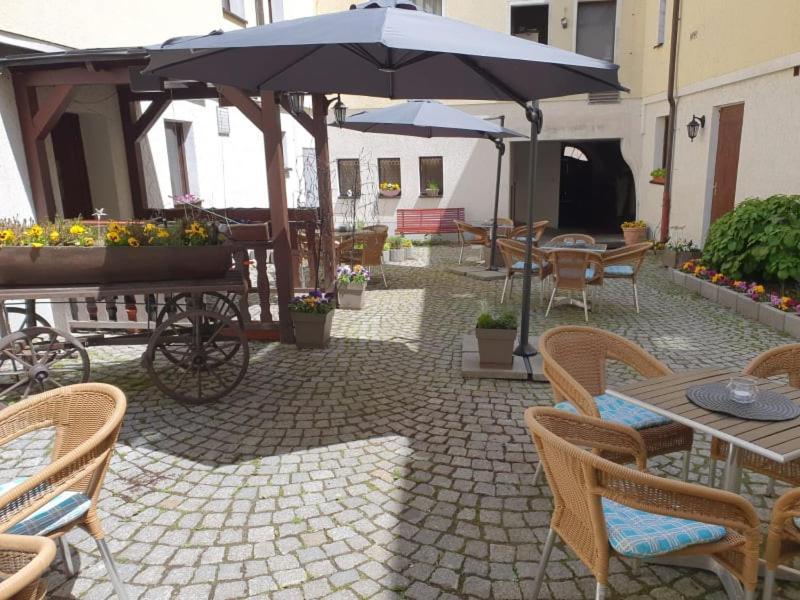 Hotel Goldener Loewe Zeulenroda-Triebes ภายนอก รูปภาพ