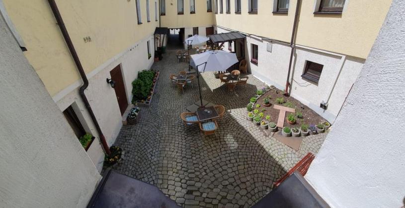 Hotel Goldener Loewe Zeulenroda-Triebes ภายนอก รูปภาพ